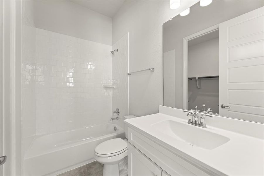 Furnished interior view inside a new home in Painted Tree Woodlands, McKinney (Image 8).