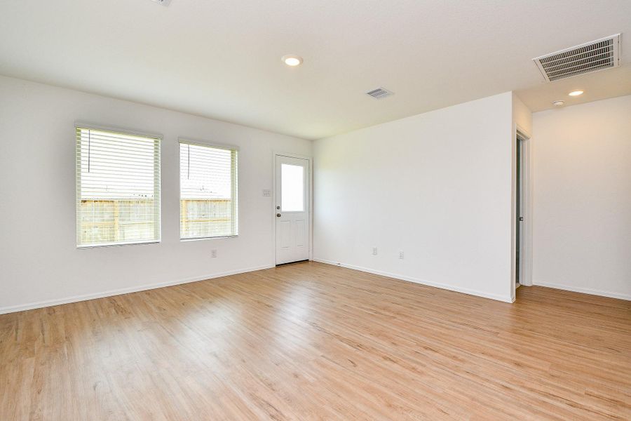 Spacious, unfurnished interior of a new home in Tavola: Cottage Collection, New Caney (Image 26).