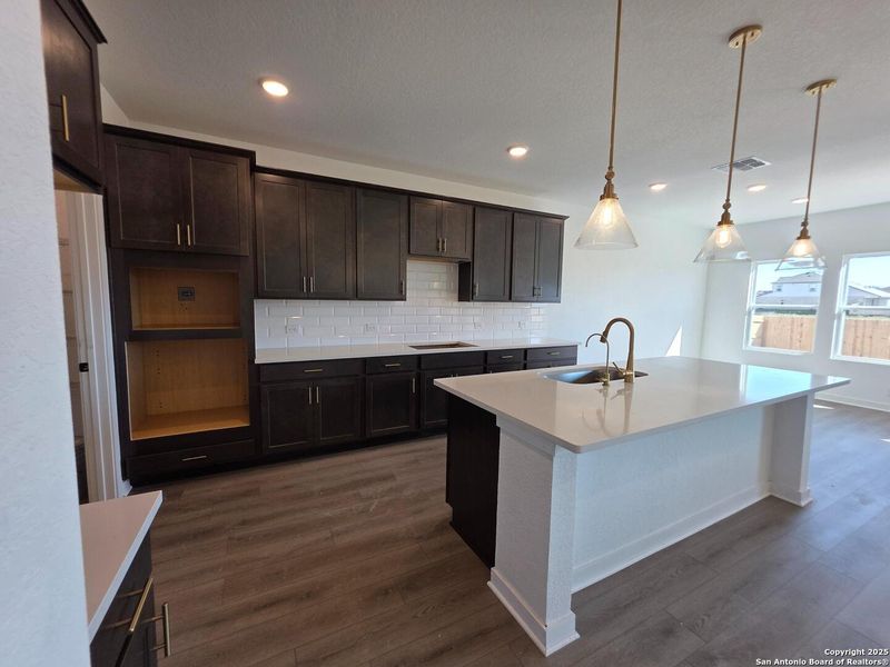 Furnished interior view inside a new home in , Schertz (Image 5).