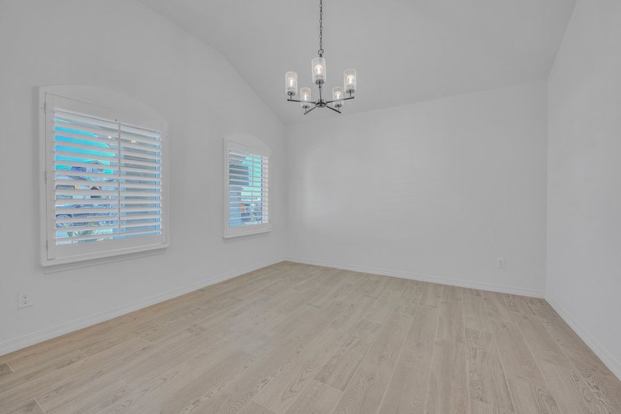 Spacious, unfurnished interior of a new home in Paseo Del Este, El Paso (Image 23).