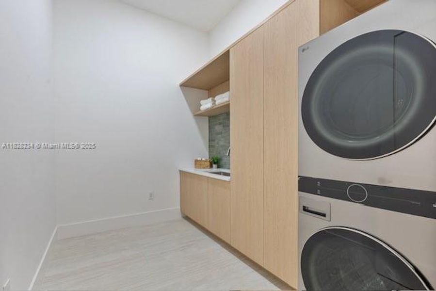 Image 29 of a home in . Image 29 of a home in .