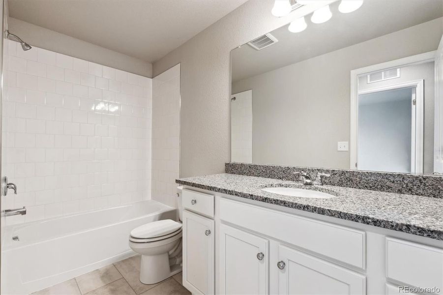 Furnished interior view inside a new home in Pintail Commons at Johnstown Village, Johnstown (Image 6).