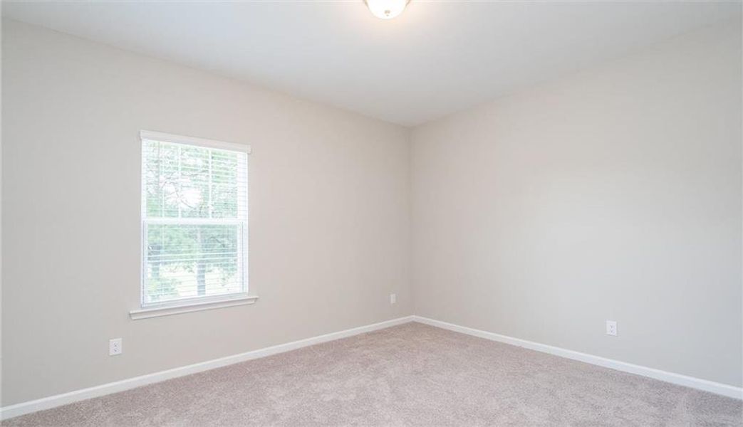 Spacious, unfurnished interior of a new home in Sagebrook, Powder Springs (Image 20).