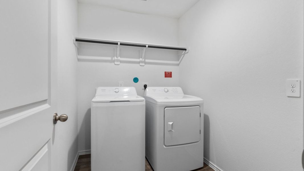 Furnished interior view inside a new home in Tamarron, Fulshear (Image 9).