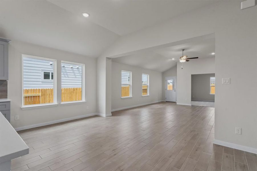 Spacious, unfurnished interior of a new home in Levy Crossing, Killeen (Image 19).