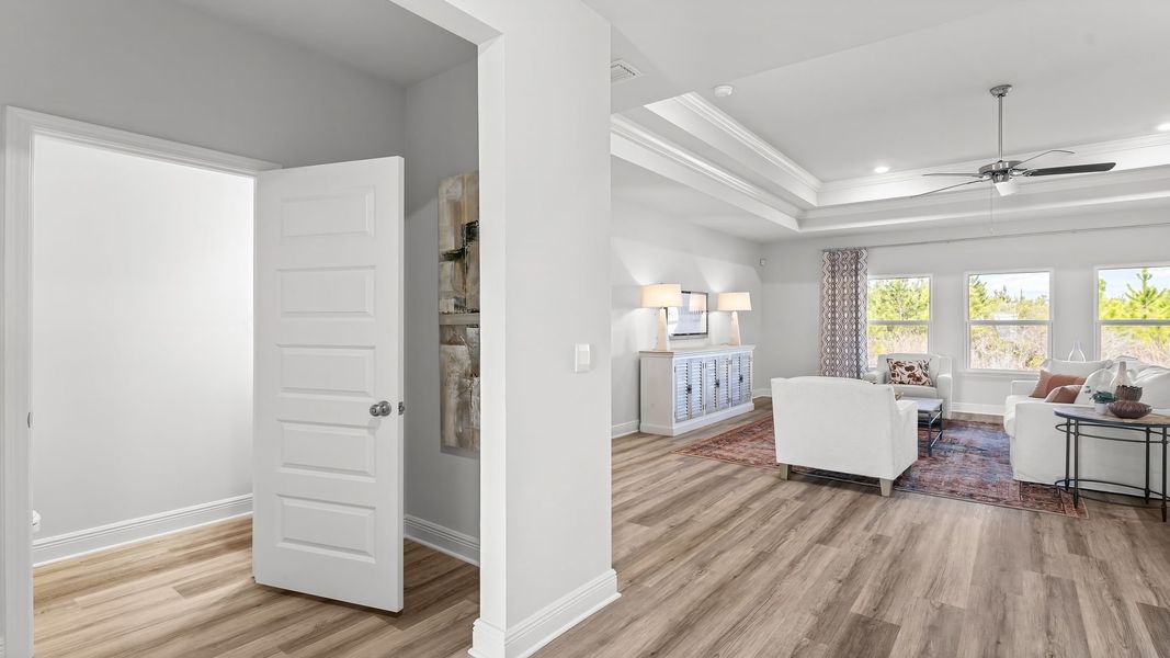 Furnished interior view inside a new home in Liberty, Panama City (Image 16).