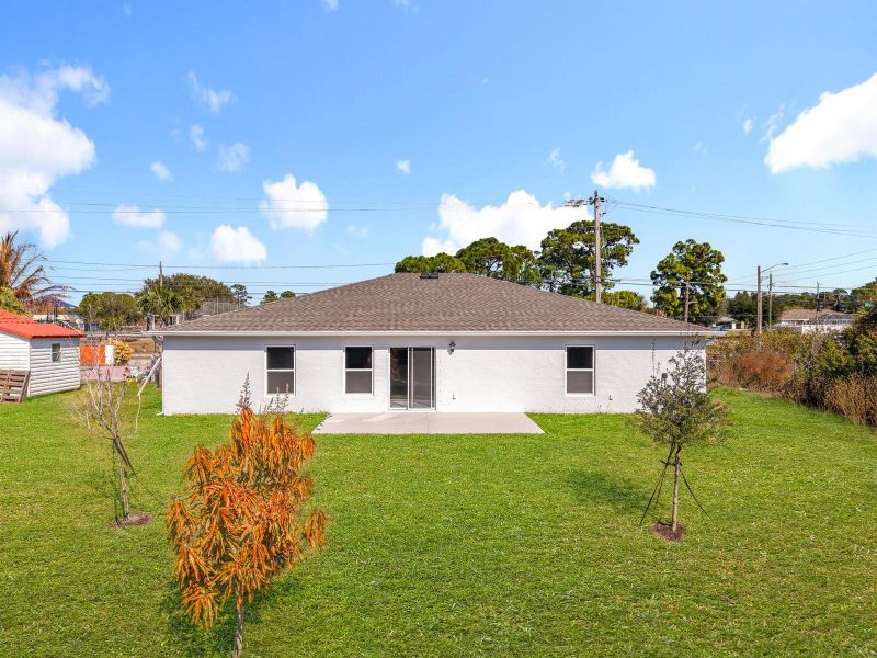 1390 Schumann Drive-70