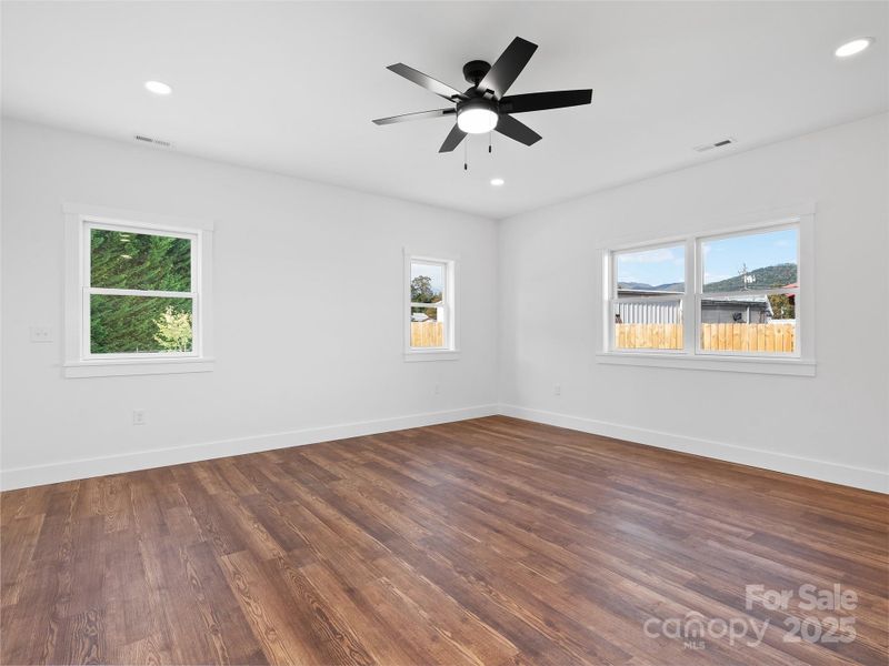 Spacious, unfurnished interior of a new home in , Waynesville (Image 18).