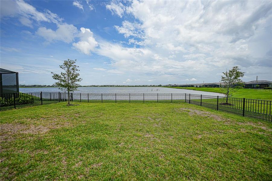 Natural landscape and outdoor views near in Englewood (Image 42). Natural landscape and outdoor views near in Englewood (Image 42).