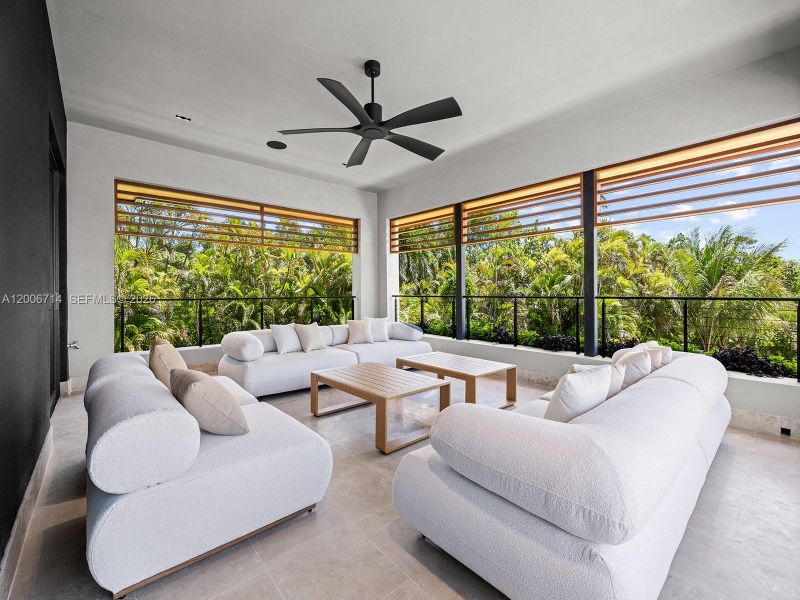 Furnished interior view inside a new home in , Pinecrest (Image 17).