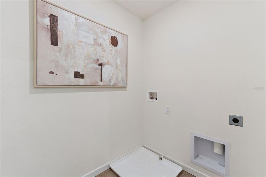 Spacious, unfurnished interior of a new home in Wynwood, Ocoee (Image 17). Spacious, unfurnished interior of a new home in Wynwood, Ocoee (Image 17).