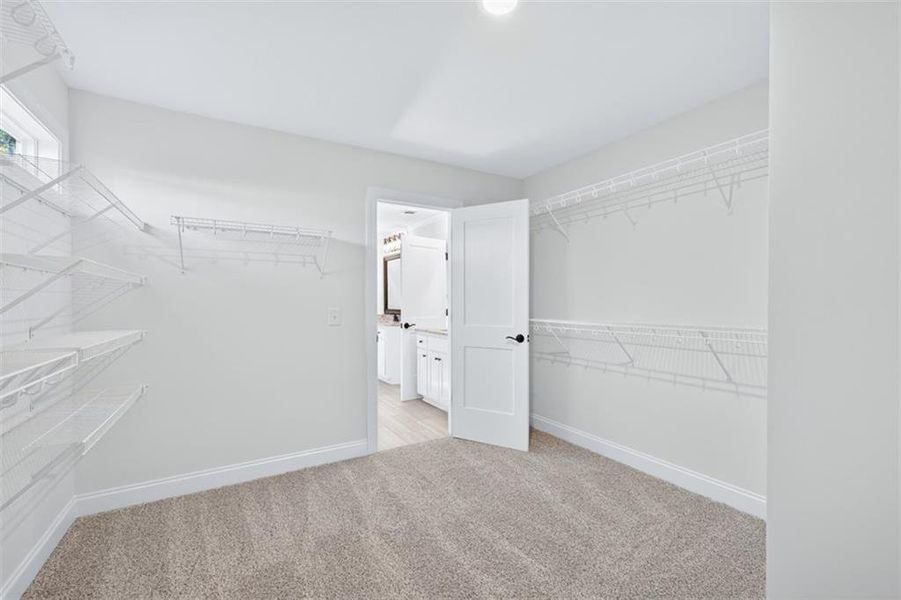 Spacious, unfurnished interior of a new home in , Jefferson (Image 62).