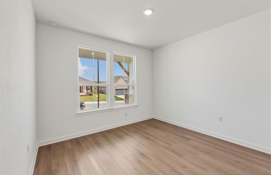 Spacious, unfurnished interior of a new home in Sun City Texas, Georgetown (Image 19).