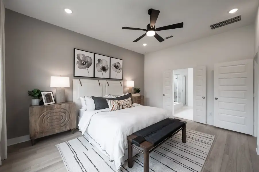 Furnished interior view inside a new home in Clopton Farms, Montgomery (Image 13).