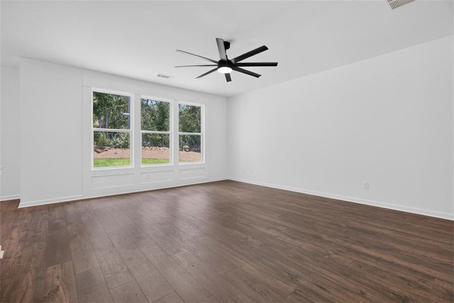 Spacious, unfurnished interior of a new home in , Athens (Image 20).