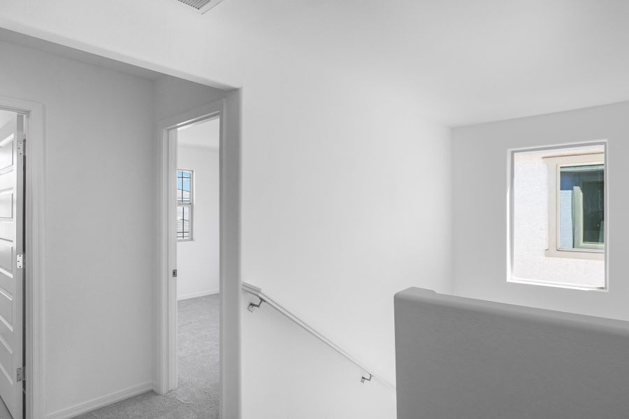 Spacious, unfurnished interior of a new home in Artisan at Asante Vista Collection, Surprise (Image 28).