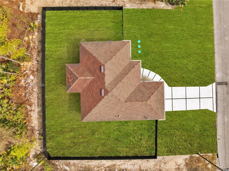 Exterior details and patio area of a home in , Lehigh Acres (Image 22).