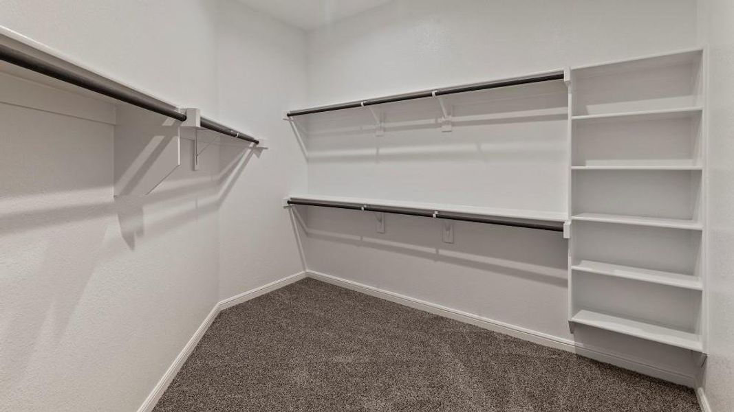 Spacious, unfurnished interior of a new home in Lakeview Pointe, Grand Prairie (Image 28).