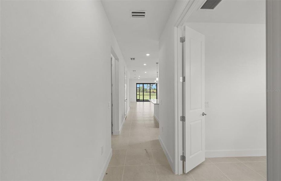 Spacious, unfurnished interior of a new home in Del Webb Catalina, Lakewood Ranch (Image 24).