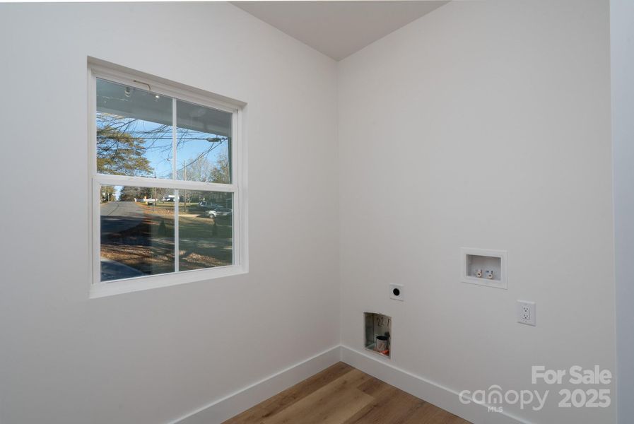 Spacious, unfurnished interior of a new home in , Kannapolis (Image 15).