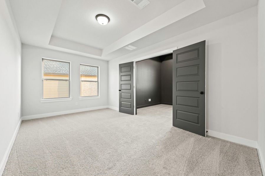 Representative image. Features, specifications, selections and colors may vary.