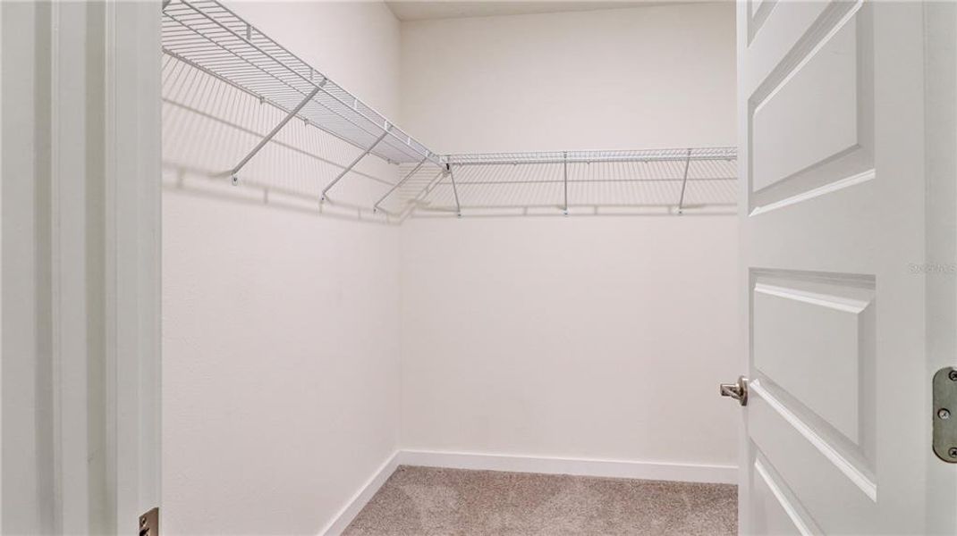 Spacious, unfurnished interior of a new home in Epperson, Wesley Chapel (Image 11).