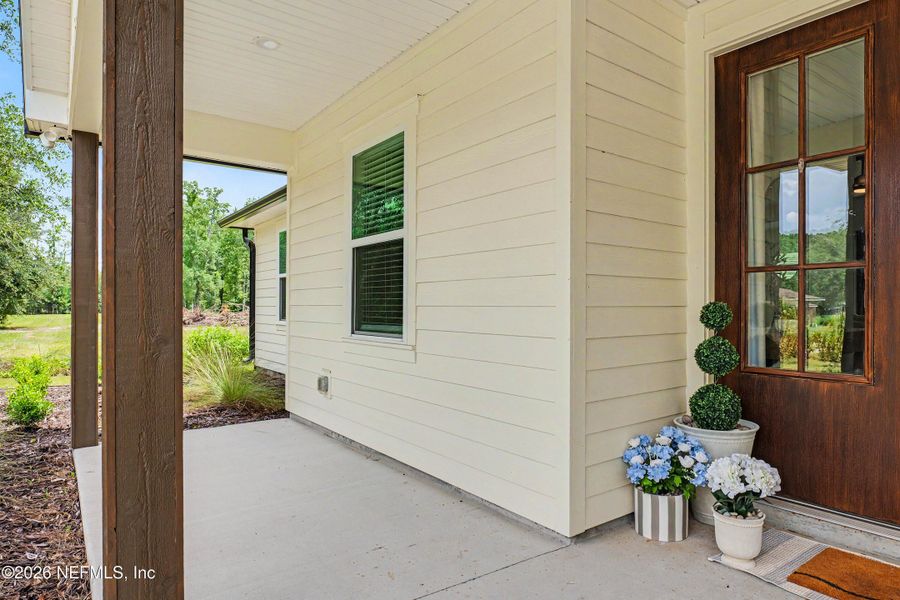 Exterior details and patio area of a home in , Callahan (Image 30).