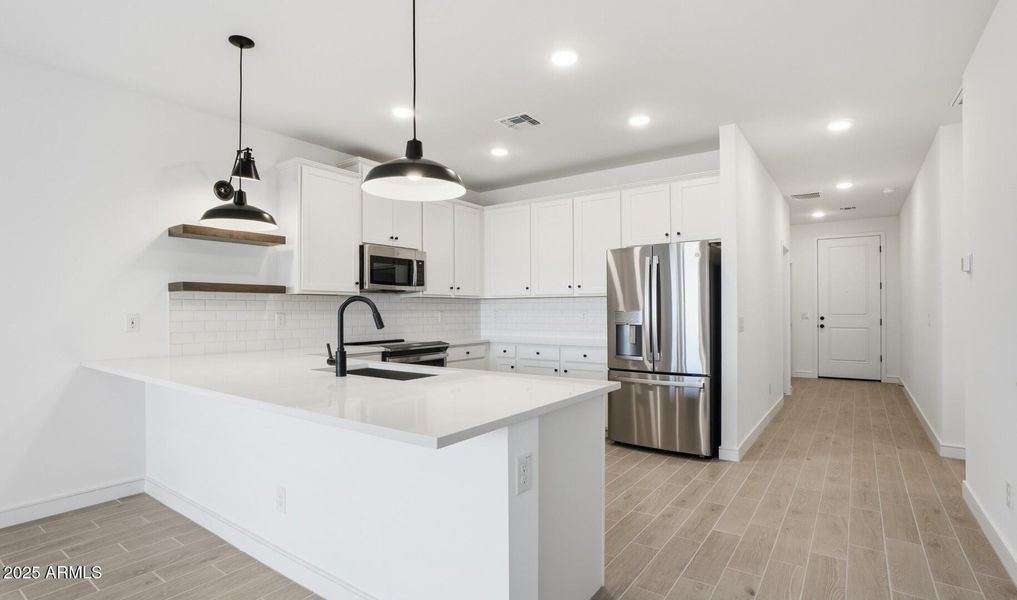 MR Lot #5 Kitchen (4) (Large) MR Lot #5 Kitchen (4) (Large)