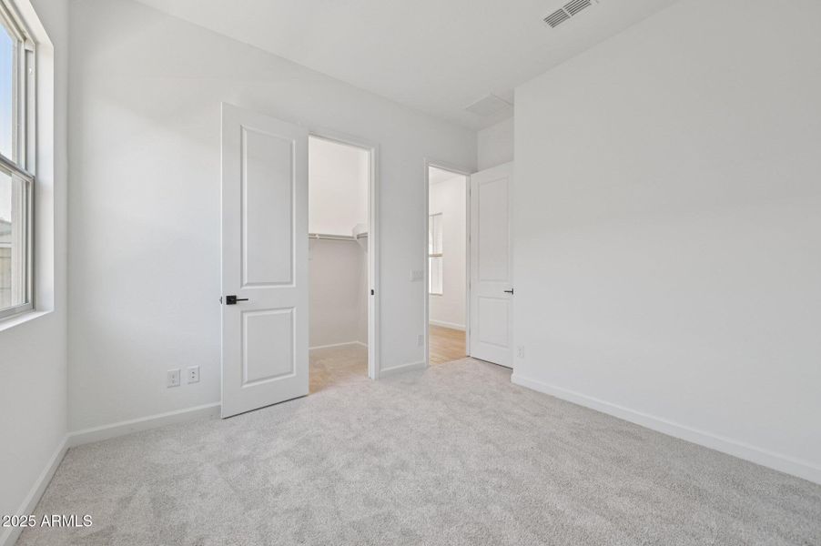 39-web-or-mls-E Stirrup St-S1212-039 39-web-or-mls-E Stirrup St-S1212-039