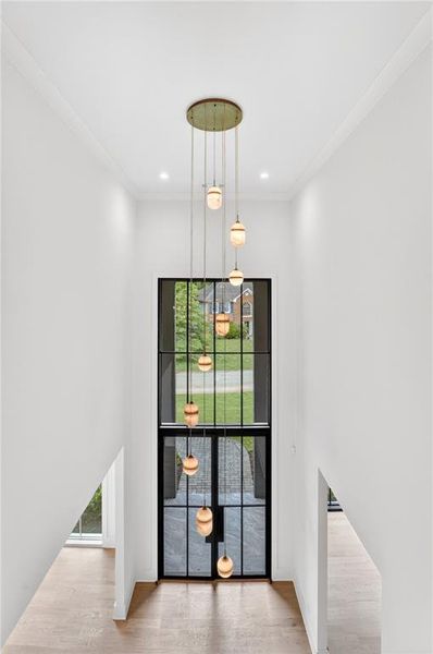 Spacious, unfurnished interior of a new home in , Alpharetta (Image 36).