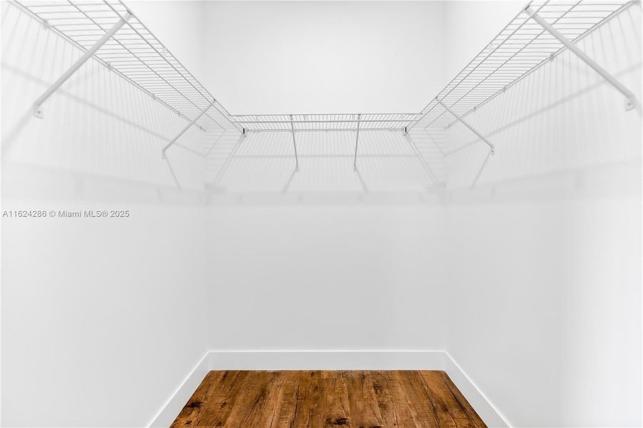 Spacious, unfurnished interior of a new home in , Florida City (Image 31).