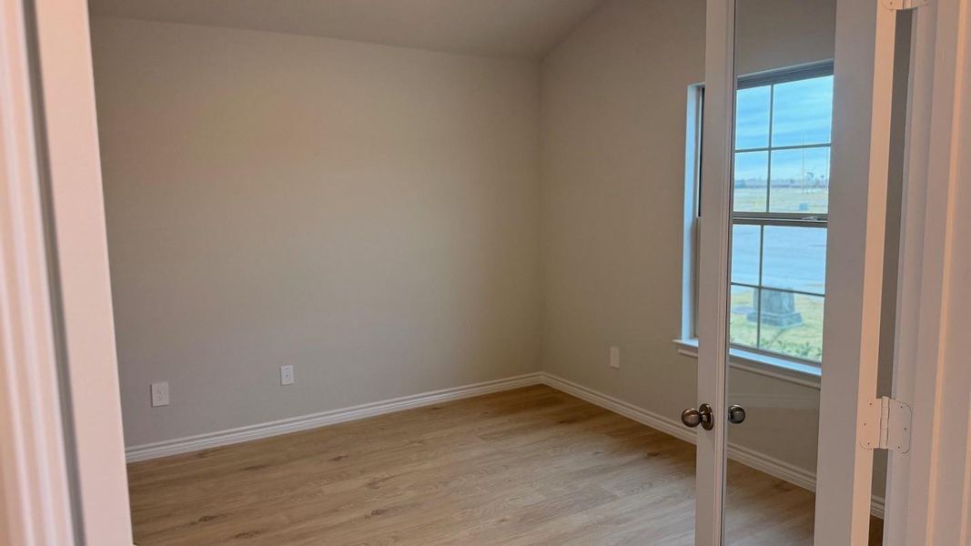 Spacious, unfurnished interior of a new home in Southern Pointe, College Station (Image 14). Spacious, unfurnished interior of a new home in Southern Pointe, College Station (Image 14).