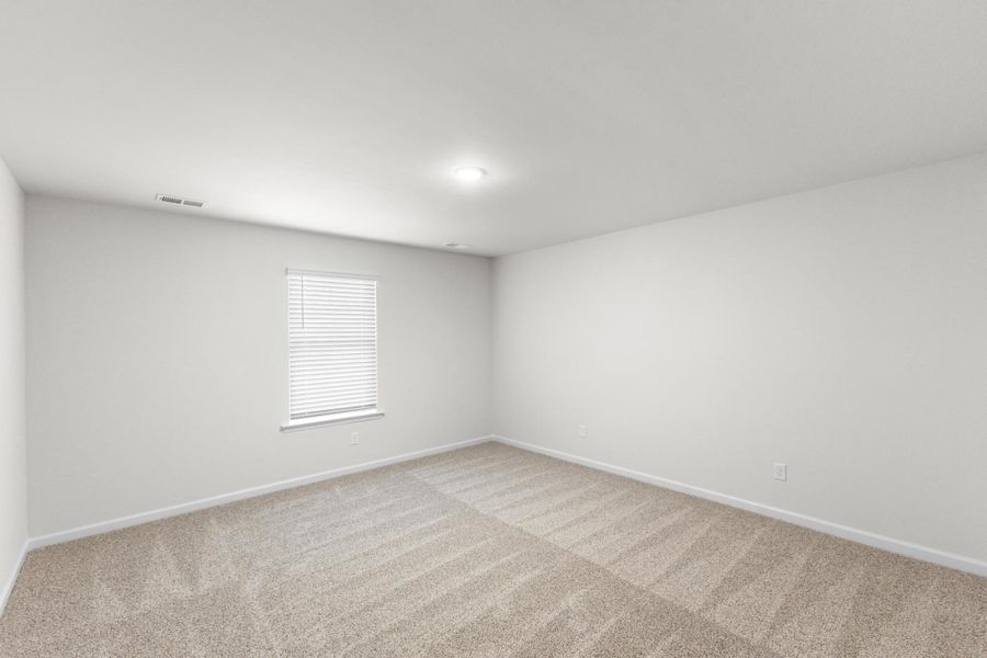 Spacious, unfurnished interior of a new home in Hitchcock Preserve 55', Aiken (Image 14).