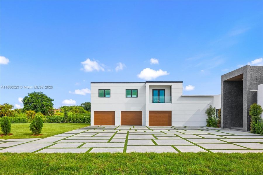 Image 38 of a home in .