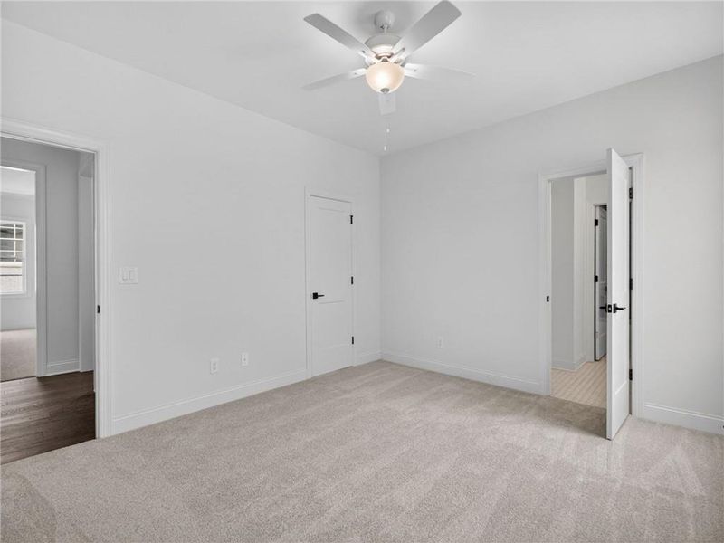 Spacious, unfurnished interior of a new home in , Suwanee (Image 39).