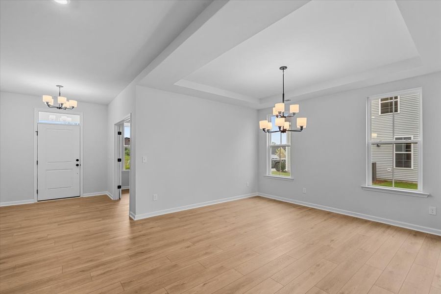 Spacious, unfurnished interior of a new home in Fieldstone, Lexington (Image 19).