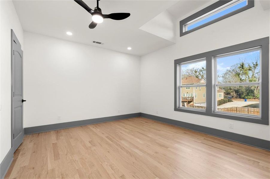 Spacious, unfurnished interior of a new home in , Decatur (Image 24).