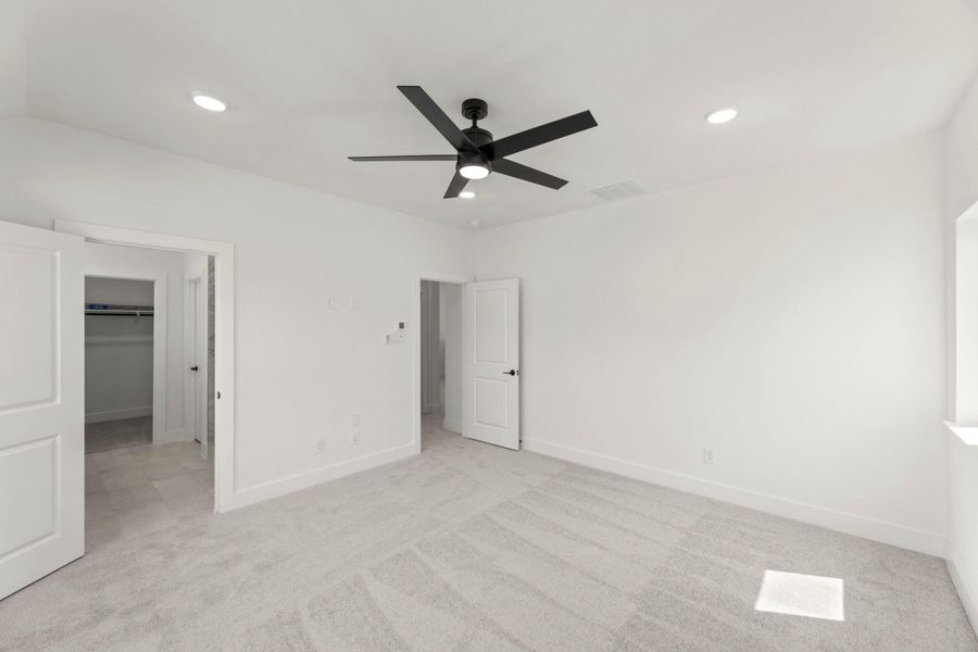 Spacious, unfurnished interior of a new home in Terrace Collection at Harvest, Argyle (Image 20).