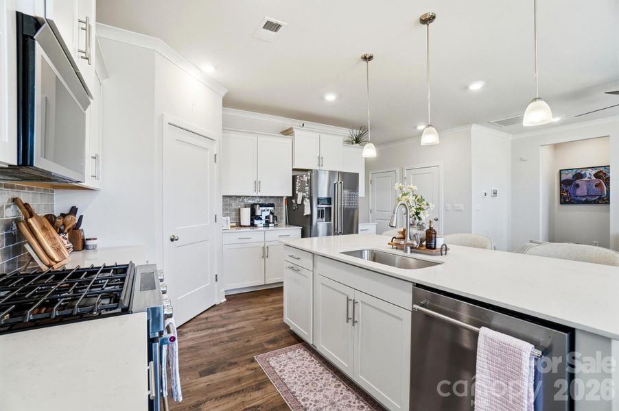 Spacious kitchen with gas stove