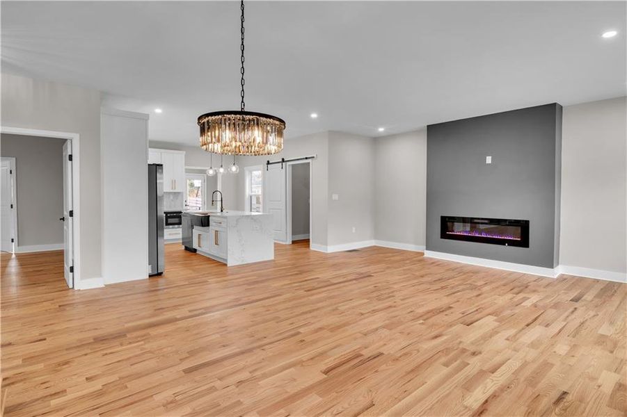Spacious, unfurnished interior of a new home in , Atlanta (Image 35).