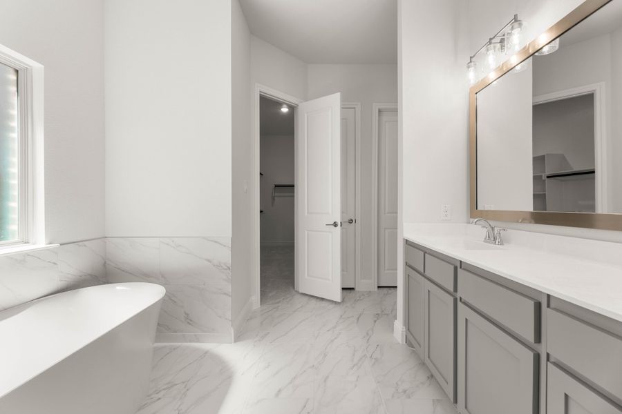 Furnished interior view inside a new home in Timberbrook, Justin (Image 11).