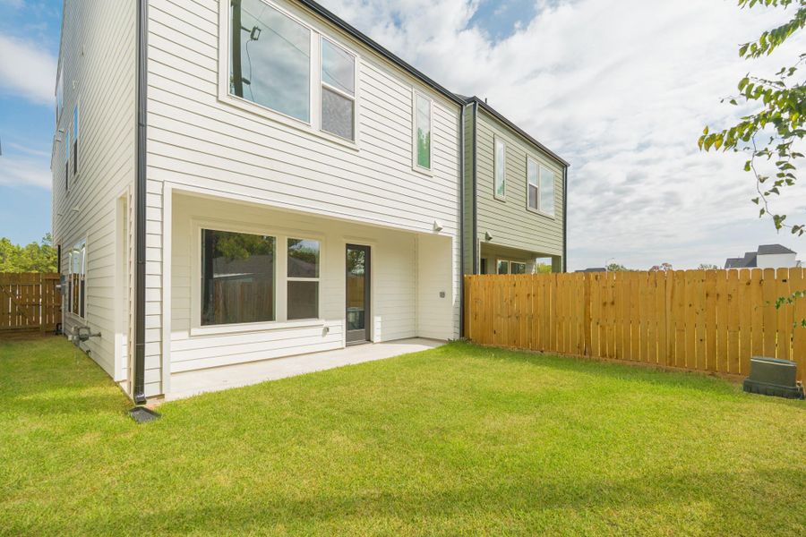 Exterior details and patio area of a home in , Houston (Image 25).