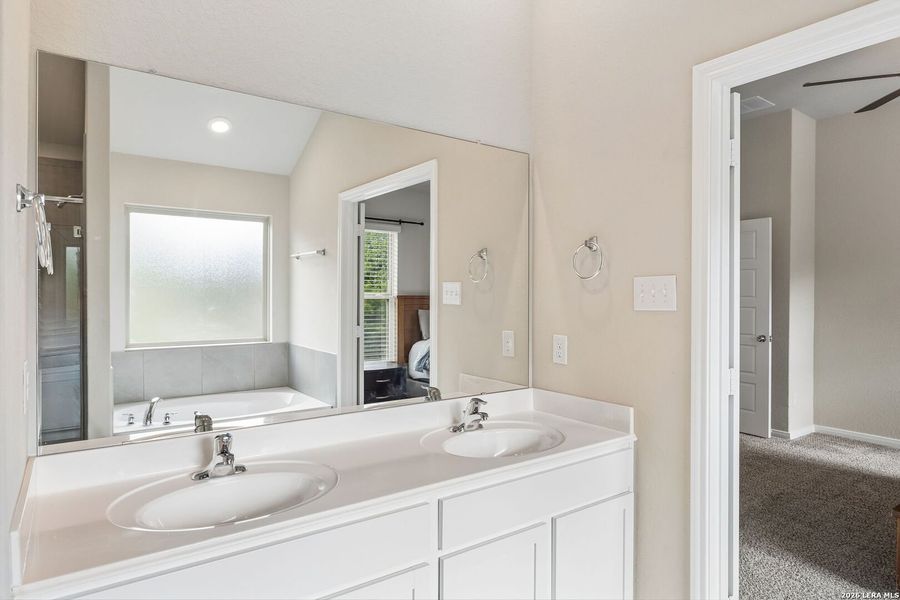 Furnished interior view inside a new home in Greenfield, New Berlin (Image 18).