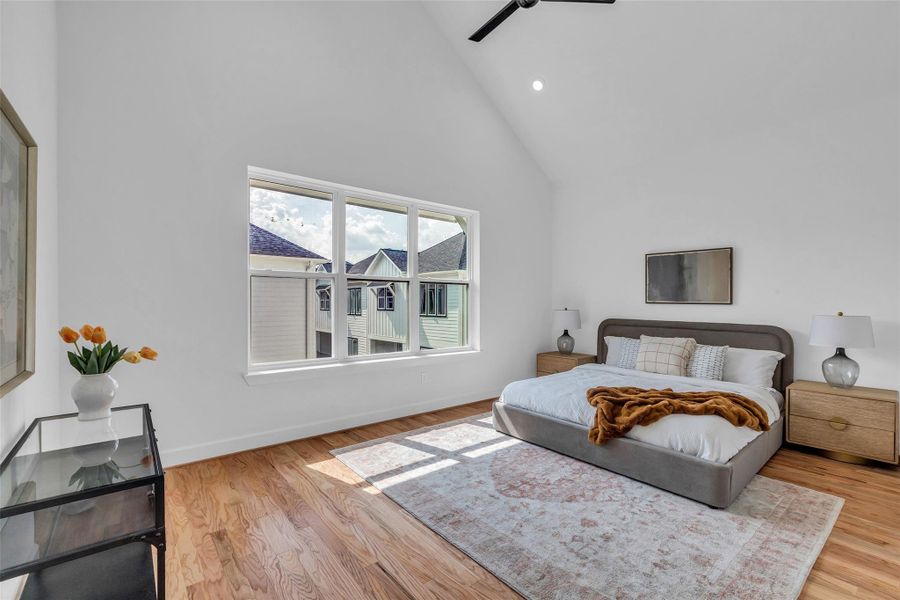 Experience ultimate relaxation in the expansive primary suite, boasting vaulted ceilings and abundant natural light. Experience ultimate relaxation in the expansive primary suite, boasting vaulted ceilings and abundant natural light.