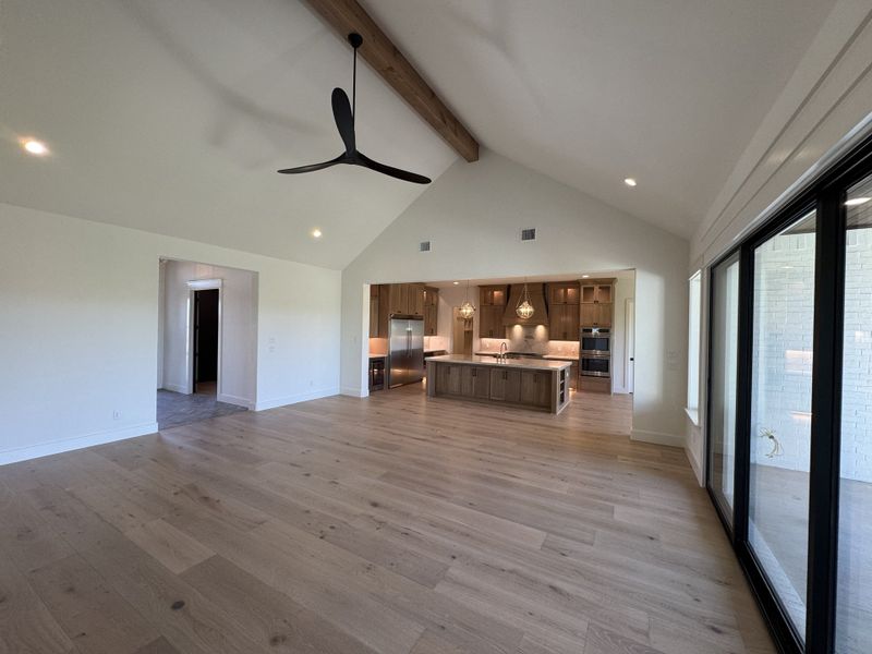 Spacious, unfurnished interior of a new home in Summit Ranch, Aledo (Image 13). Spacious, unfurnished interior of a new home in Summit Ranch, Aledo (Image 13).