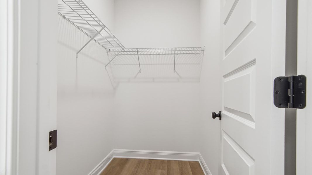 Spacious, unfurnished interior of a new home in Colonial East, Panama City Beach (Image 22). Spacious, unfurnished interior of a new home in Colonial East, Panama City Beach (Image 22).