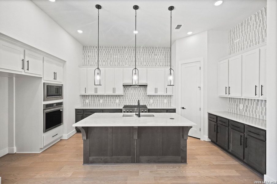 Furnished interior view inside a new home in Meyer Ranch, New Braunfels (Image 5).