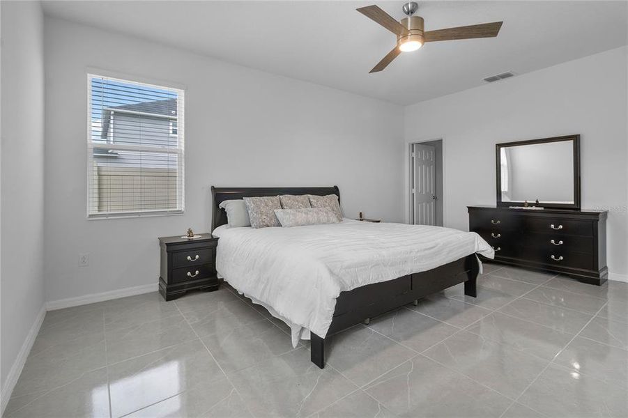 Furnished interior view inside a new home in , Davenport (Image 6).