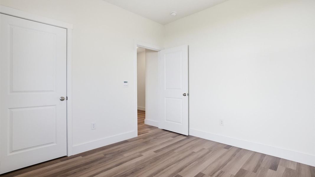 Spacious, unfurnished interior of a new home in Millstone Village, Morristown (Image 17).