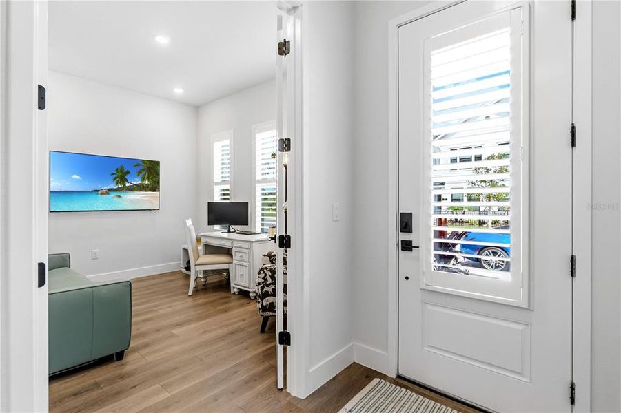 Furnished interior view inside a new home in Emerald Landing at Waterside at Lakewood Ranch – Cottage Series, Sarasota (Image 32). Furnished interior view inside a new home in Emerald Landing at Waterside at Lakewood Ranch – Cottage Series, Sarasota (Image 32).